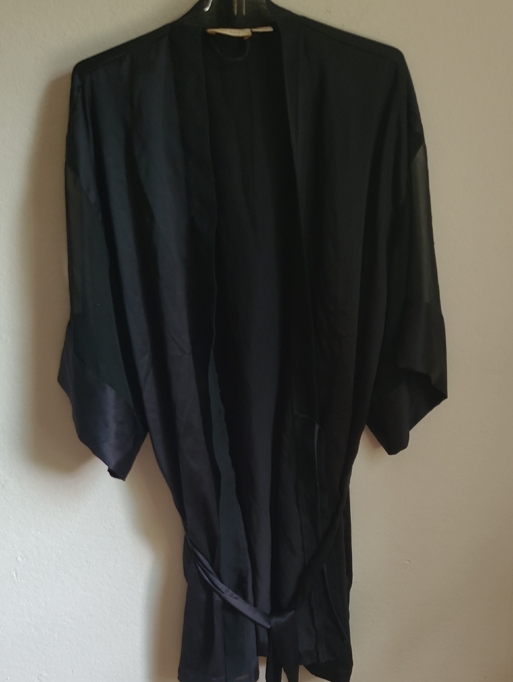 Women's Robe - Picture 7 of 7